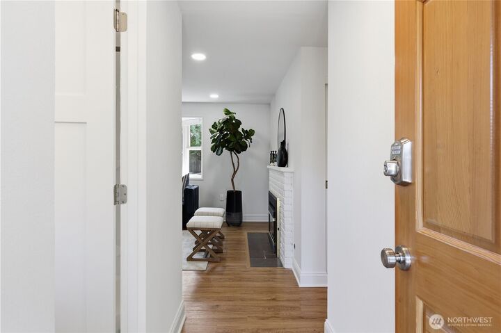 Property Photo:  7614  193rd Place SW  WA 98026 