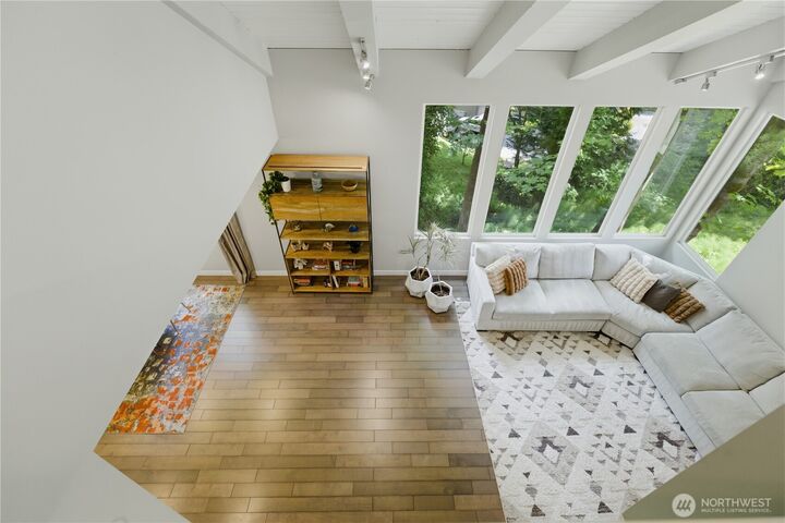Property Photo:  4807 E Mercer Way  WA 98040 
