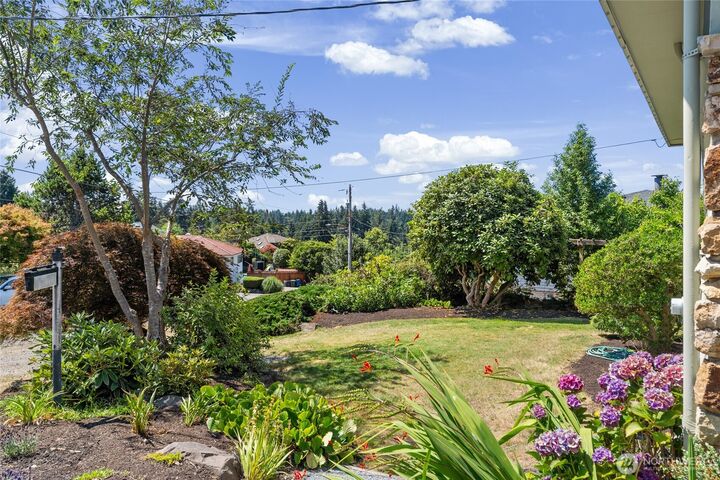 Property Photo:  7301  179th Street SW  WA 98026 