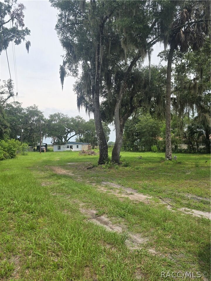 Property Photo:  2931 N Wheaton Point  FL 34442 