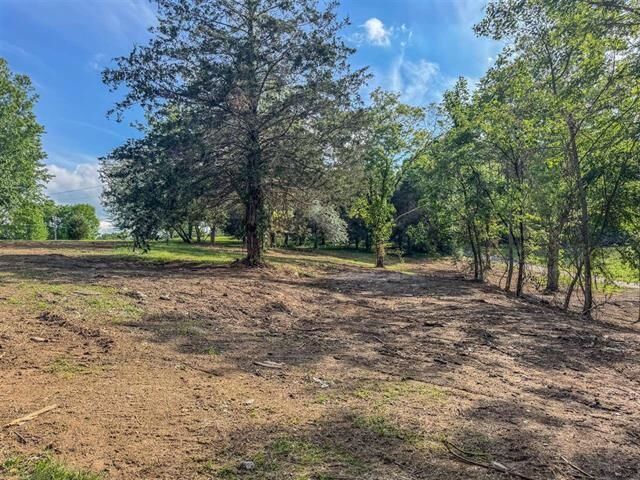 Property Photo:  201 Barren Drive  KY 42164 