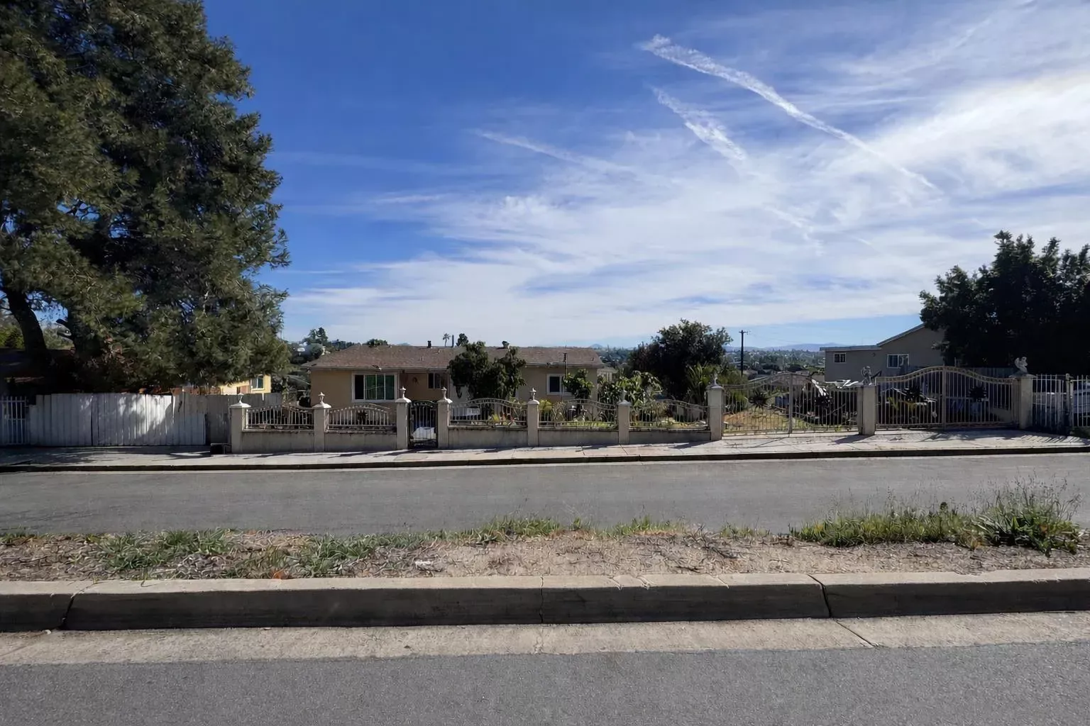 Property Photo:  3041 Menlo  CA 92105 