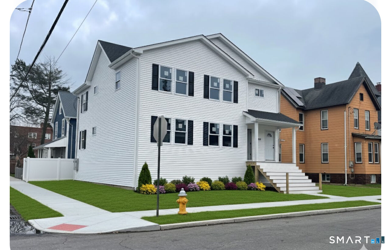 Property Photo:  1218 Kossuth Street 2  CT 06608 