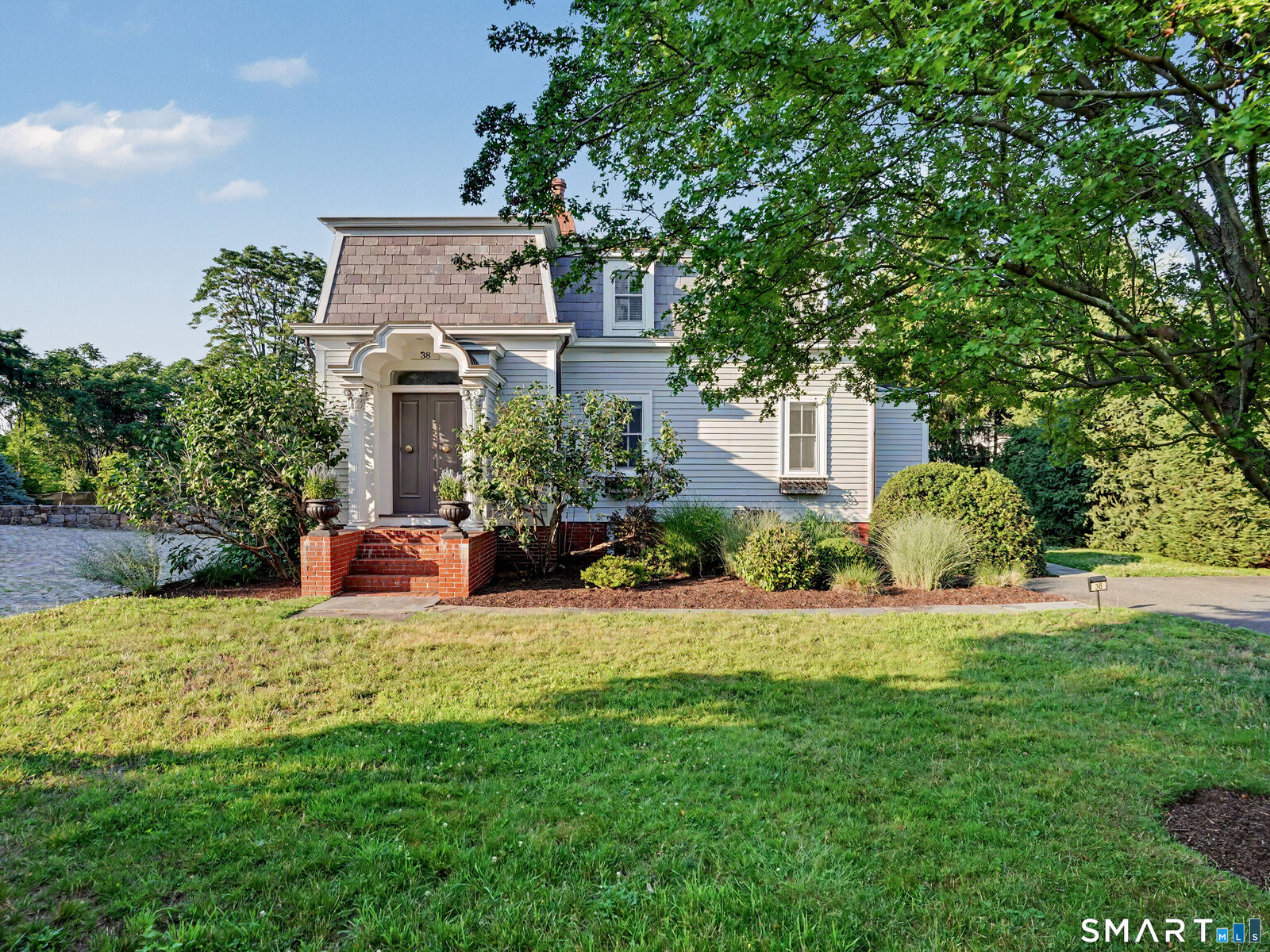 Property Photo: 38 West Morgan Avenue CT 06824