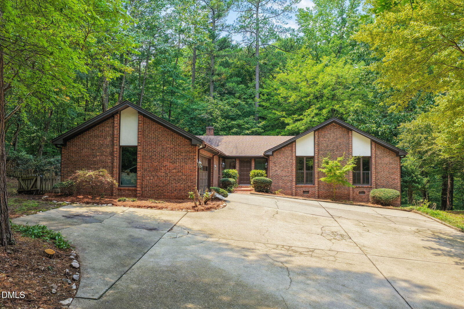 Property Photo: 4125 Picardy Drive NC 27612