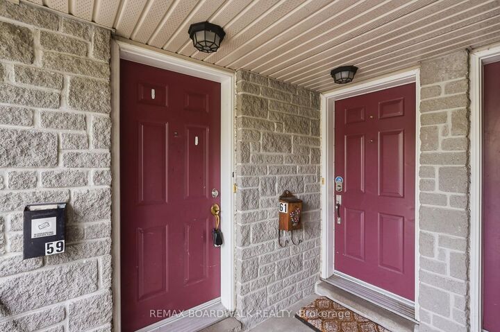 Property Photo: 59 Strathaven Private 84 ON K1J 1K7