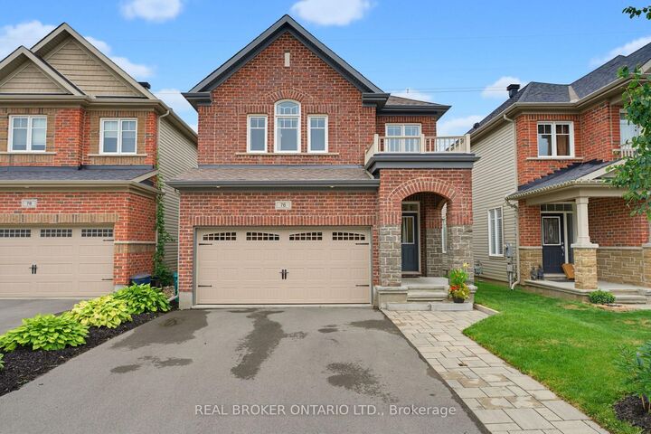Property Photo: 76 Tapadero Avenue ON K2S 1E7