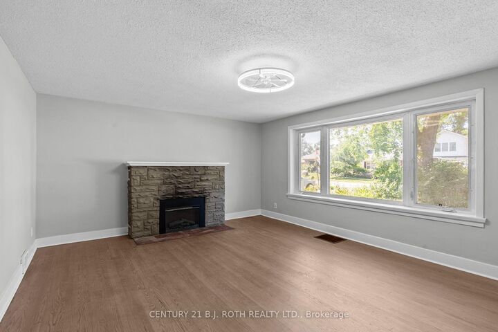 Property Photo: 323 Crawford Street ON L3V 1K2