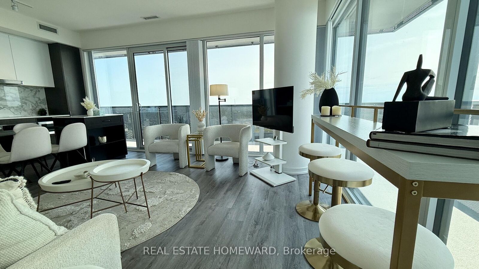 Property Photo:  138 Downes Street 6506  ON M5E 0E4 