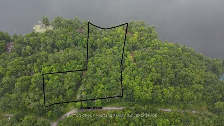 3025 Old Fourteen Island Lane — photo 1