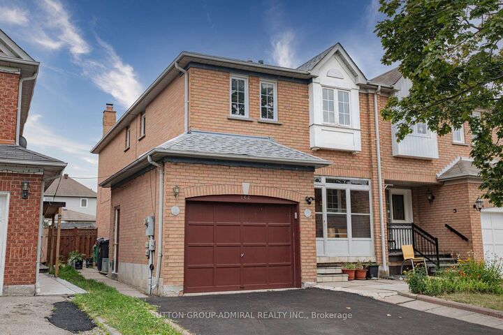 Property Photo: 162 Bighorn Crescent ON L6R 1G1