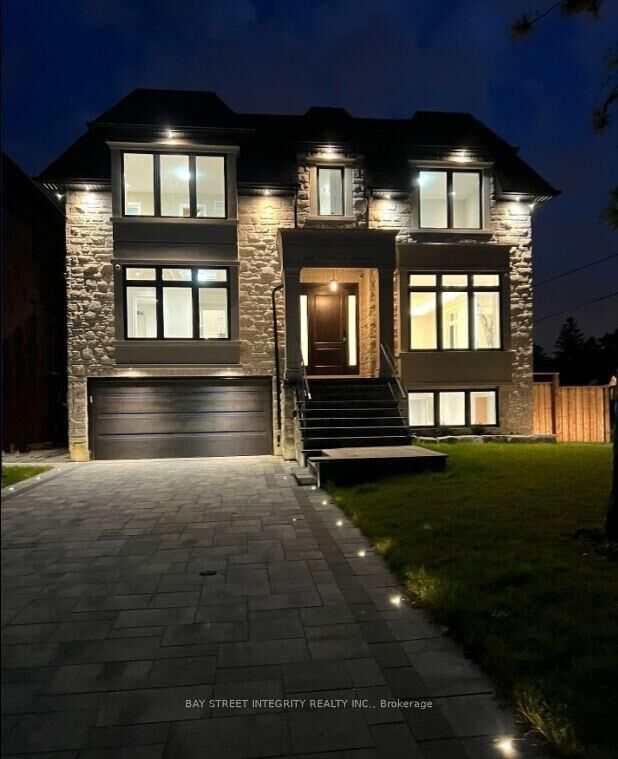 Property Photo: 158 Elmwood Avenue ON L4C 1L1