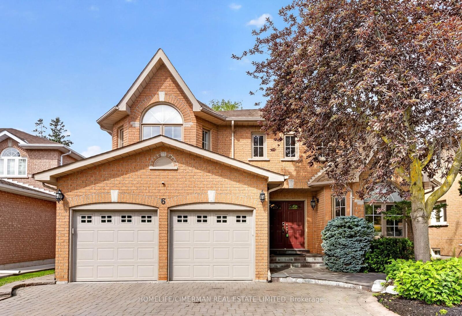 Property Photo: 6 Creekview Avenue ON L4C 9X1