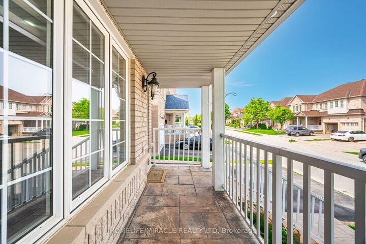 Photo de la propriété: 41 Beachpoint Boulevard Upper ON L7A 2T7