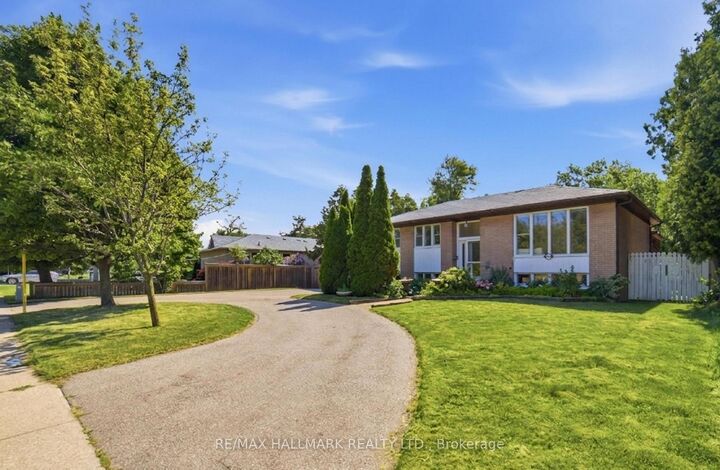 Property Photo: 1392 Rebecca Street ON L6L 1Z5