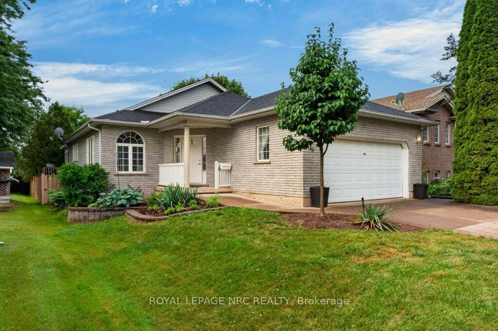 Property Photo:  49 Balsam Street  ON L3C 7H2 