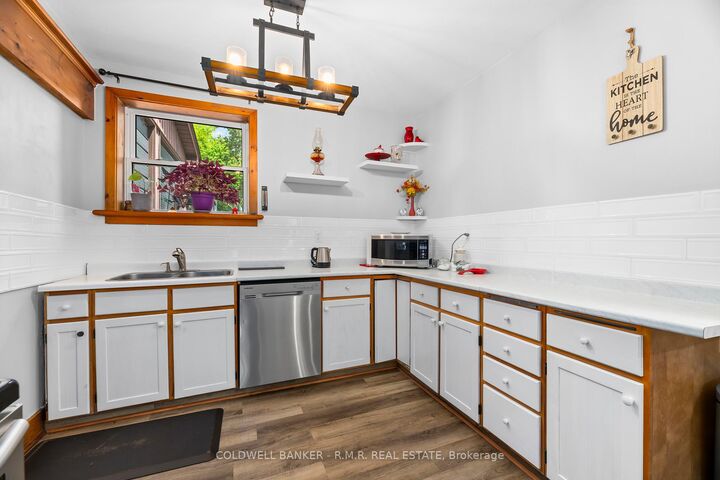 Photo de la propriété:  204 Acton Road  ON L0C 1H0 