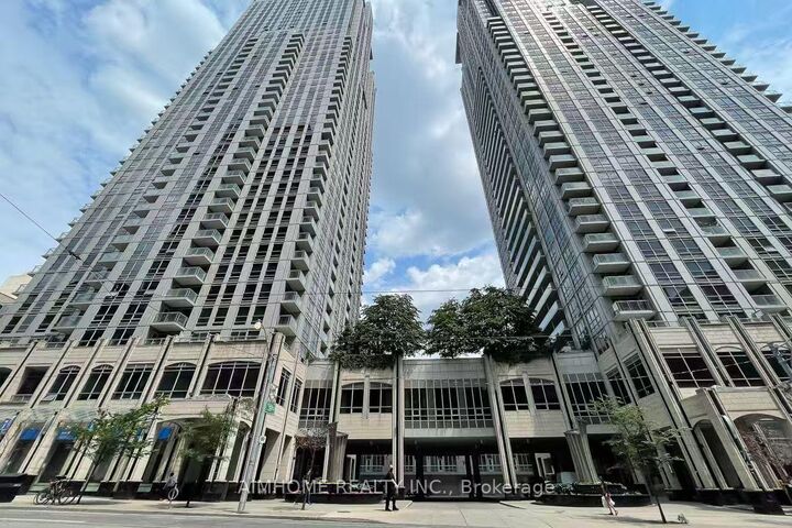 Property Photo: 761 Bay Street 2313 ON M5G 2R2