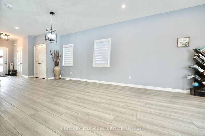 Property Photo: 130 Byers Street ON N6L 0J3