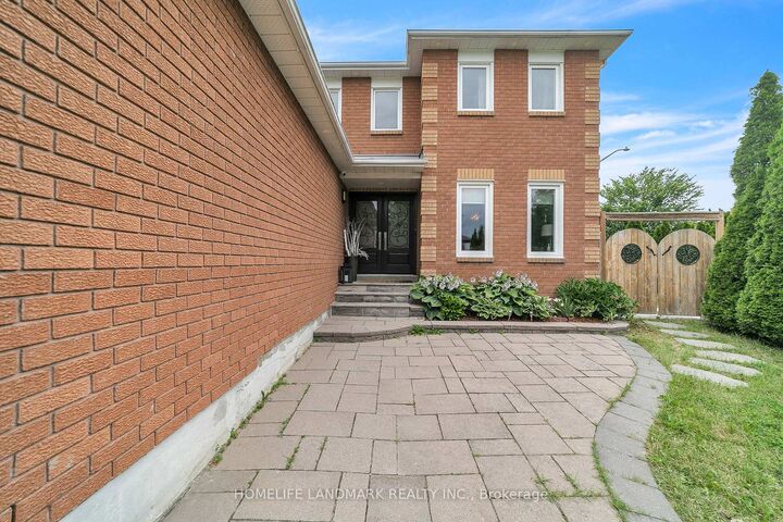 Property Photo:  36 Coldstream Crescent  ON L4S 1E5 