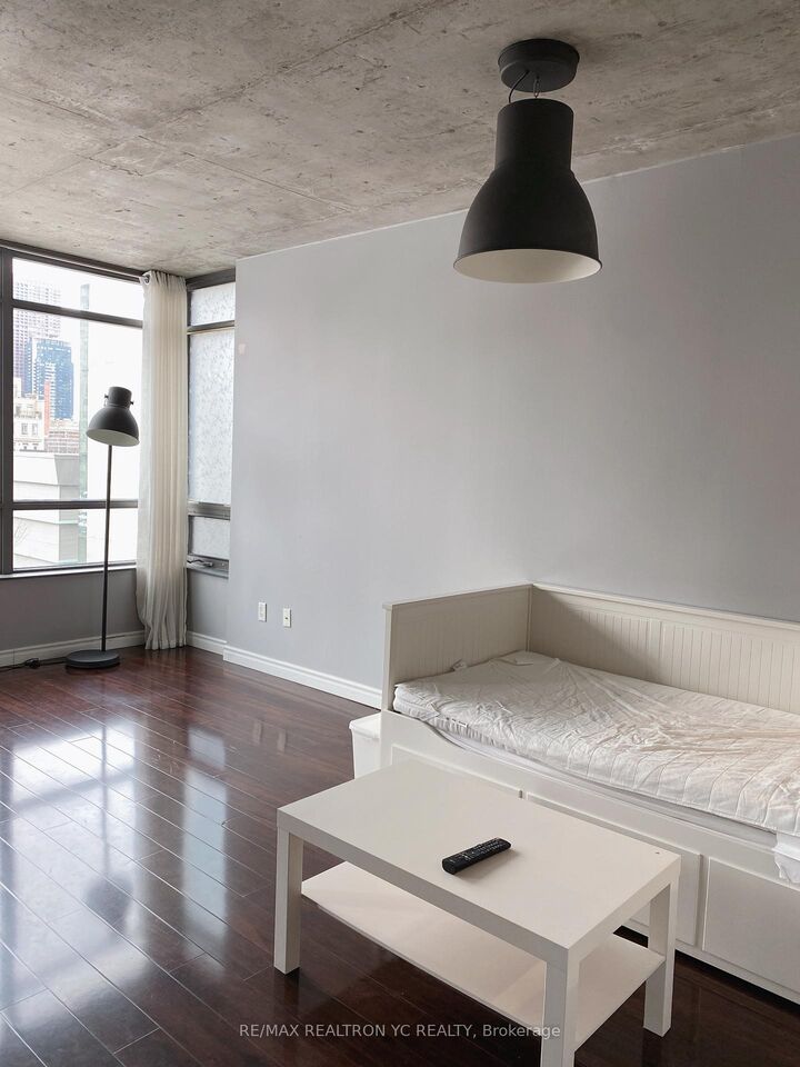 Property Photo: 285 Mutual Street 705 ON M4Y 3C5