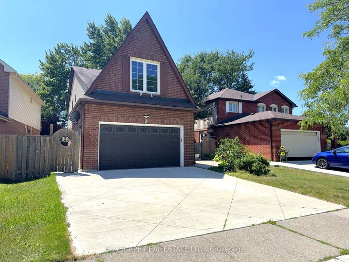 Property Photo: 3 Gervais Drive ON L6Y 2V3