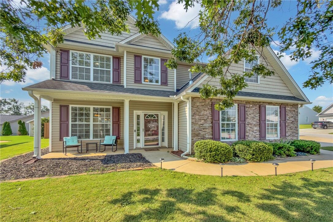Property Photo:  1010 Blythwood Drive  SC 29673 