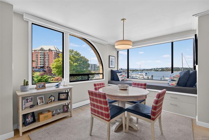 640 Montreal St #203 — photo 1