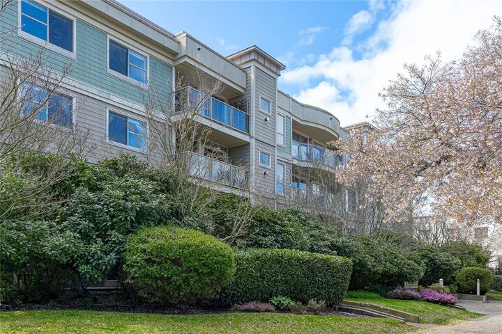 Property Photo:  1025 Meares St #309  BC V8V 3J7 