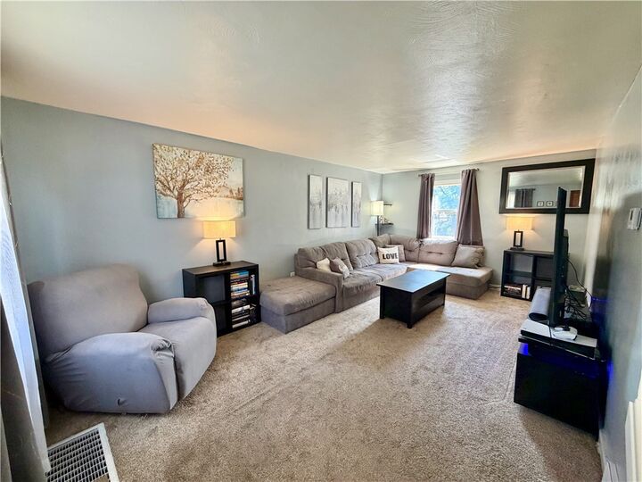 Property Photo: 3604 Kaufmann Ave PA 15227
