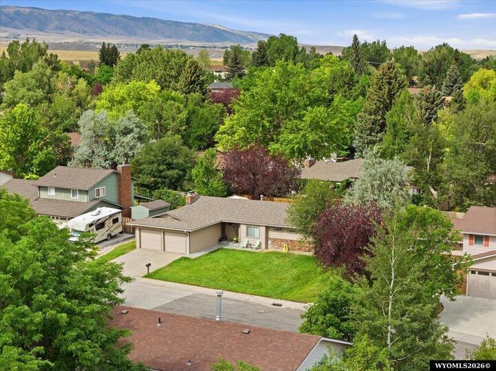 Property Photo: 2012 Nottingham Drive WY 82609