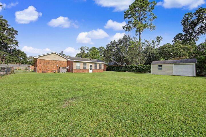 Property Photo: 416 Forest Glen Drive GA 31707