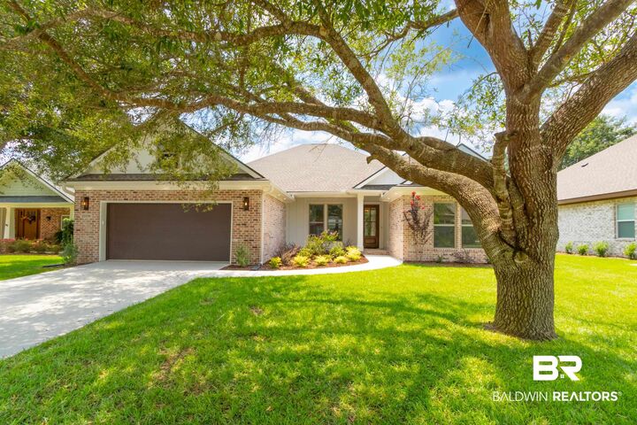 Property Photo:  23330 Dundee Circle  AL 36535 