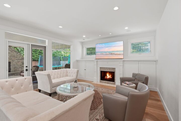 Property Photo: 5116 1A Avenue BC V4M 1C1