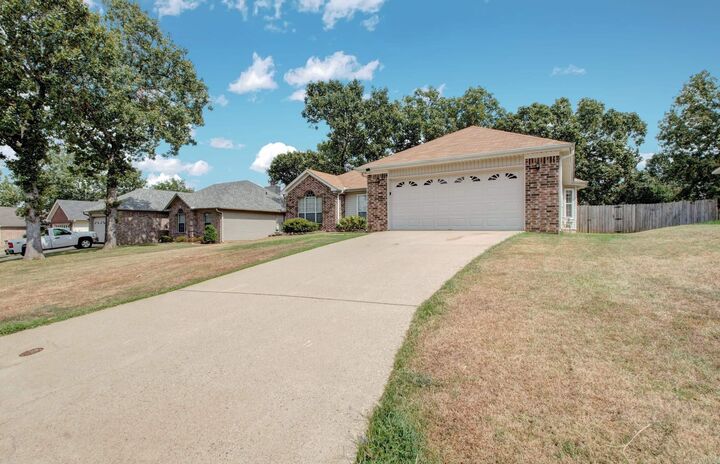 Property Photo:  10733 Stoneridge Dr  AR 72120 