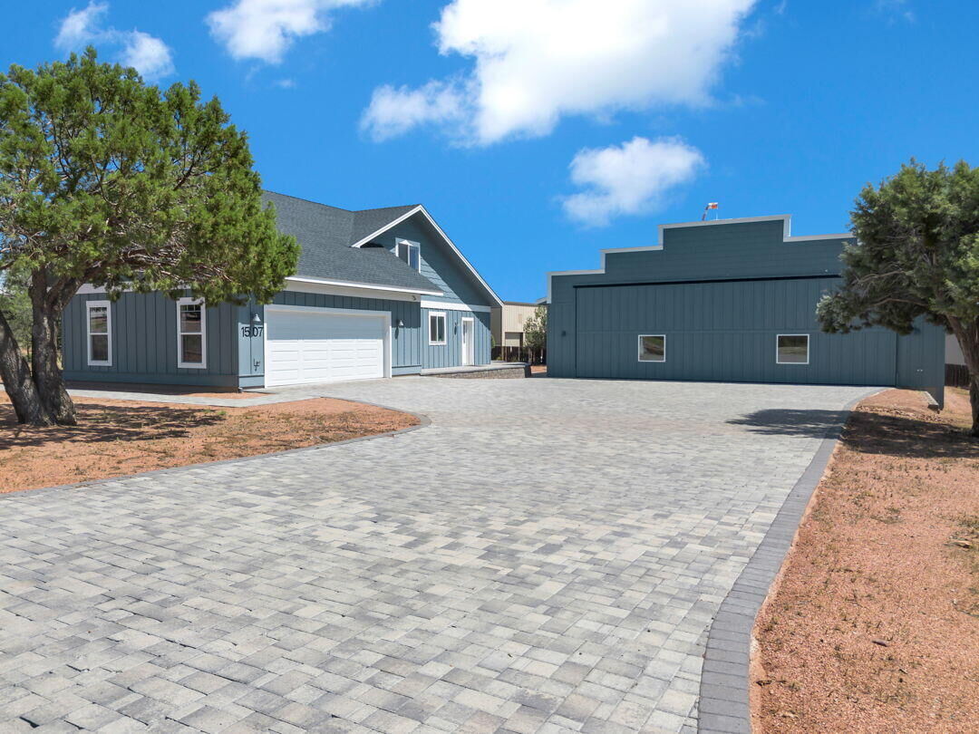 Property Photo: 1507 W Mooney Parkway AZ 85541