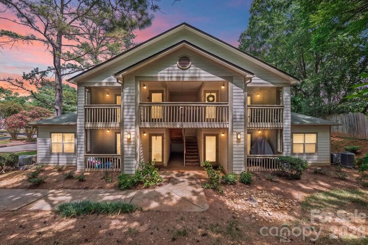 Property Photo:  1051 Churchill Downs Court E  NC 28211 