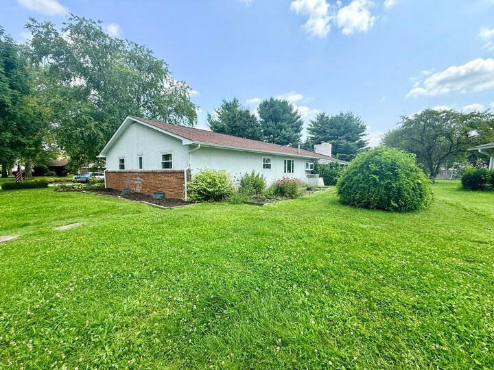 Property Photo: 5273 Solomon Avenue OH 43125