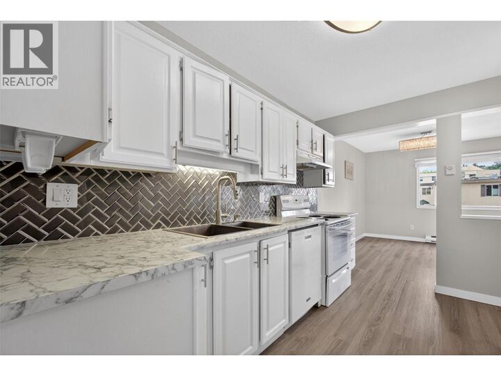 1610 Gordon Drive 101 — photo 1