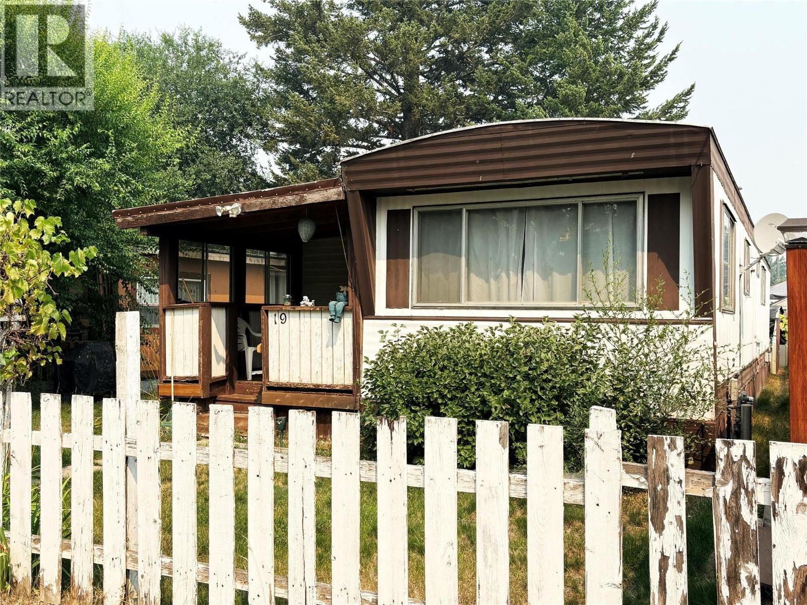 Property Photo: 130 Station Road 19 BC V2H 0B2
