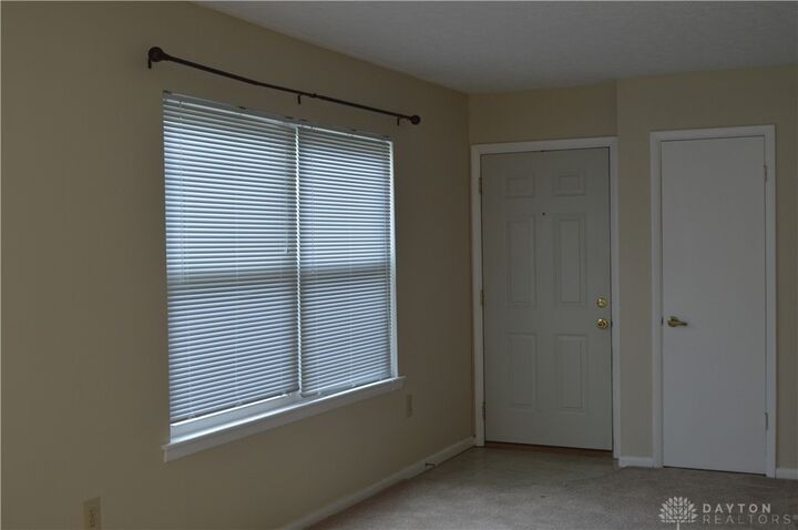 Property Photo: 1217 Robbins Run Court OH 45459