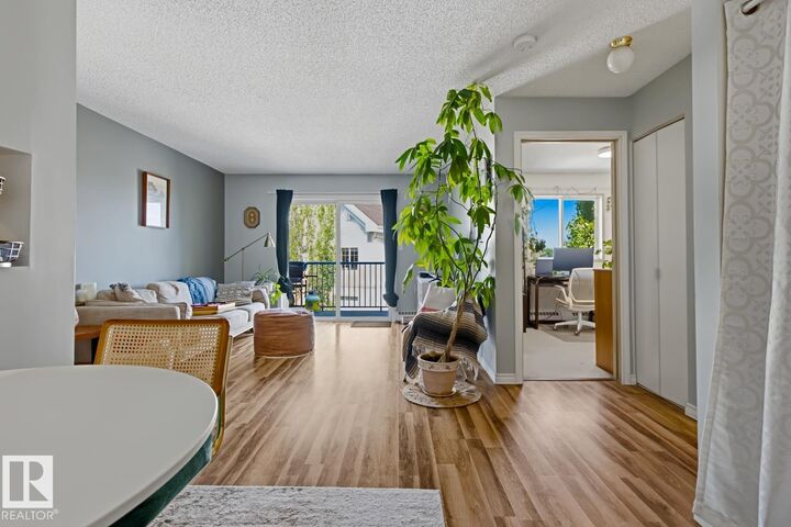 Property Photo: 2520 50 Street NW 428 AB T6L 7A8