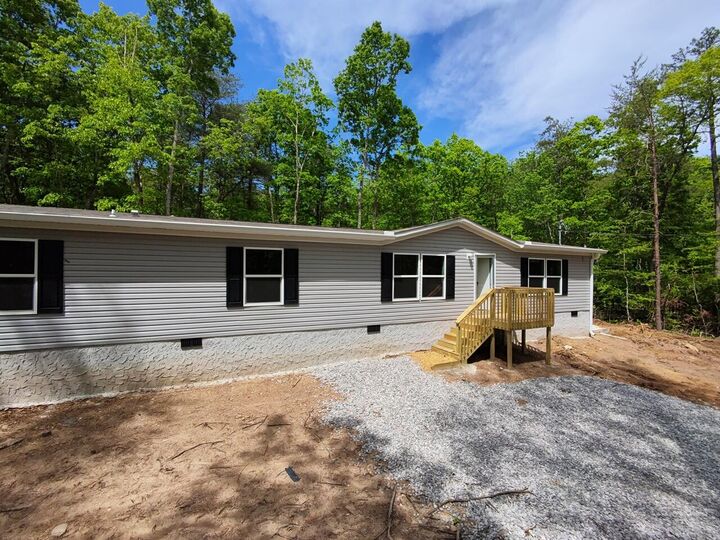 Property Photo:  321 Lakeside Drive  TN 37338 