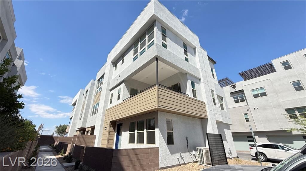 Property Photo: 659 Fortis Creek Street NV 89138