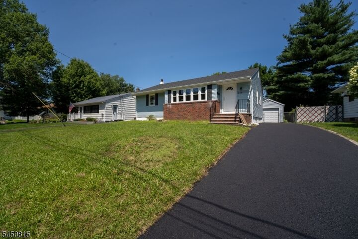Property Photo: 219 Haroldson Pl NJ 07442