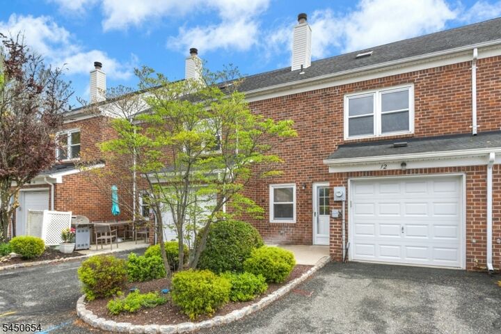 Property Photo: 12 Harwich Ct NJ 07076