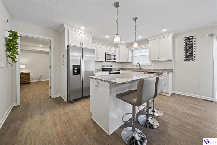 Property Photo: 183 Molly Way KY 42701