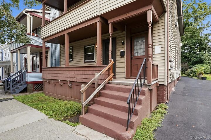 Property Photo:  25 Conklin Street  NY 12601 