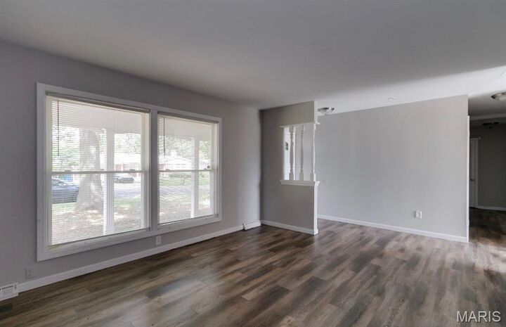 Property Photo:  