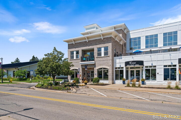 Property Photo: 150 W Center Street MI 49406